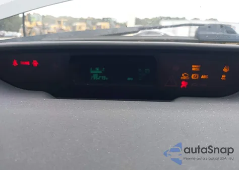 2004 Toyota Prius z USA, uszkodzony, nr VIN JTDKB22U640013890